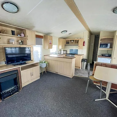 Caravan For Hire At St Osyth Beach Holiday Park In Essex Ref 28107Y Clacton-on-Sea Exterior photo